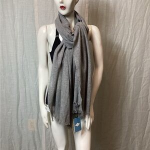 NWT Frette Gray Best Friend Scarf